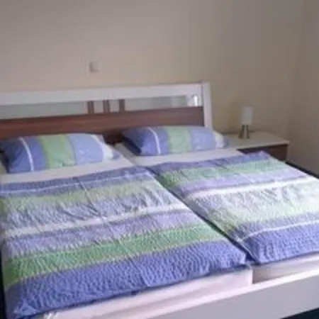Ebenerdige In Apartment *